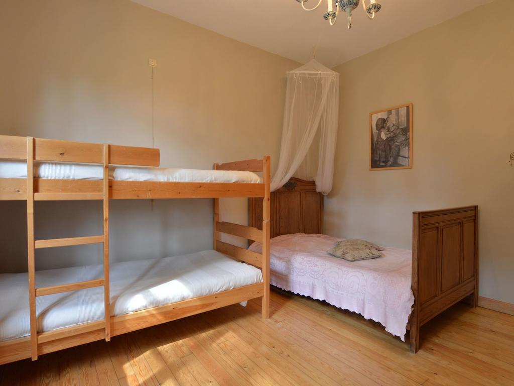 Furnished Bungalow In Monceau En Ardenne With Garden Barbecue Oizy Kamer foto