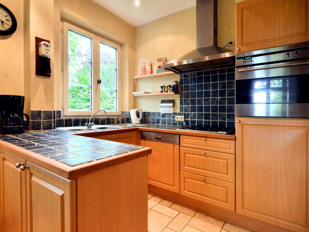 Furnished Bungalow In Monceau En Ardenne With Garden Barbecue Oizy Buitenkant foto